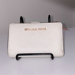 Off white Michael Kors Wallet